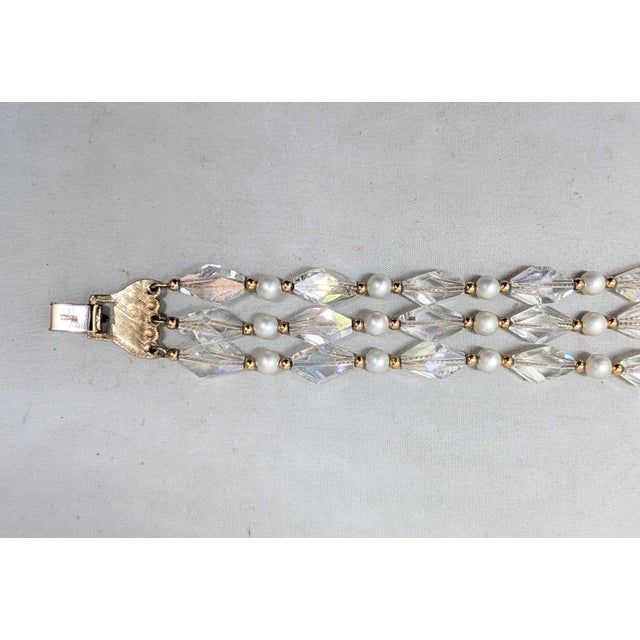 Mid-Century Modern Vintage 1960s Signed Napier 3-Strand Faux-Pearl & Aurora Borealis Beaded Bracelet For Sale - Image 3 of 7