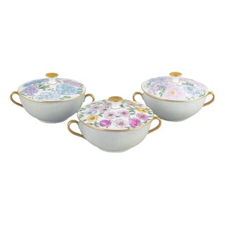 Porcelain Bouillon Cups with Lids from Bing & Grøndahl, 1960s, Set of 3 For Sale