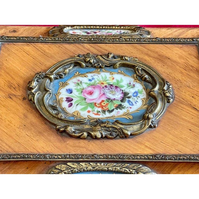 Napoleon III Box in Marquetry and Porcelain For Sale - Image 3 of 13