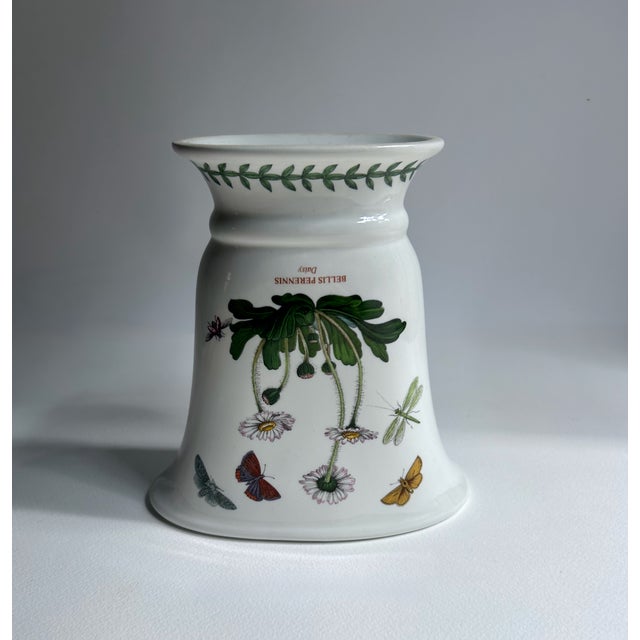 Daisy Botanic Garden Oval Ceramic Vase by Portmeirion, 1970’s For Sale - Image 13 of 17