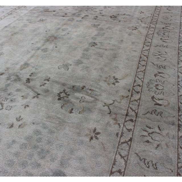 Mid 20th Century Neutral Vintage Turkish Oushak Rug With Floral Design and Medallions For Sale - Image 5 of 9