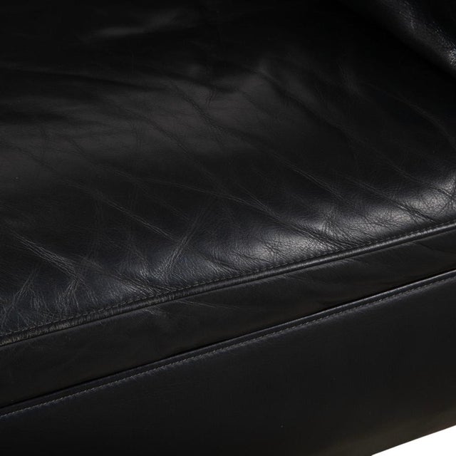 Animal Skin Set of Model 5600 Lounge Chair and Ottoman in Black Leather from Rolf Benz For Sale - Image 7 of 18