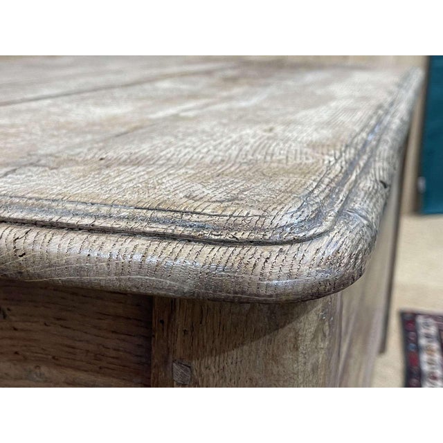 18th Century Chest Bench in Raw Oak For Sale - Image 10 of 18