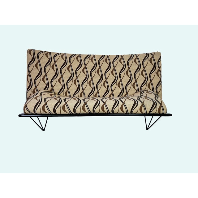 Designed by Paolo Deganello for Driade in 1981, the Squash sofa is a distinctive work of Italian Postmodern design. Its...
