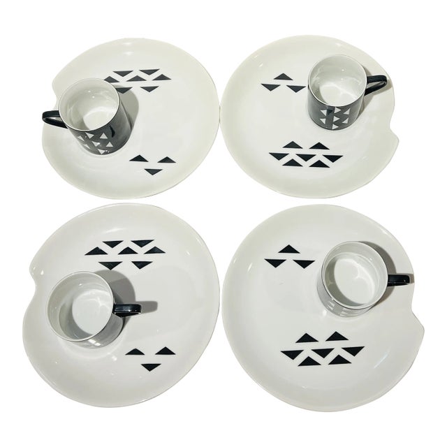 Vintage Jonas Roberts Domino Snack Tea Set Plates Cups - Set of 4 For Sale