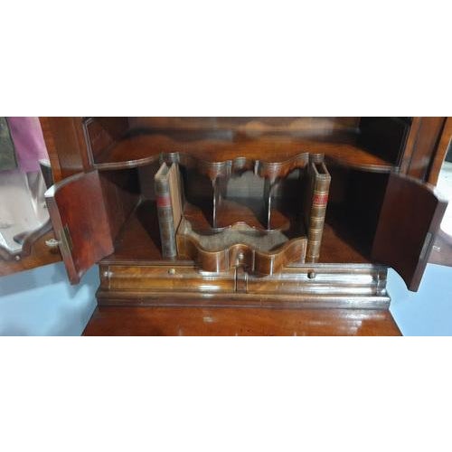 Georgian Mahogany Desk from Gillows For Sale - Image 16 of 18