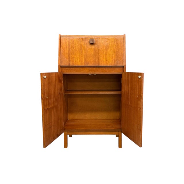 1950s Vintage Mid Century Modern Teak Wood Petite Flip Top Cocktail Table Bar Cabinet Uk Import For Sale - Image 9 of 11