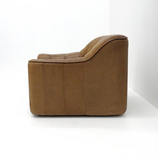De Sede Ds-44 Buffalo Leather Lounge Chair, Switzerland, 1970 For Sale In Los Angeles - Image 6 of 10