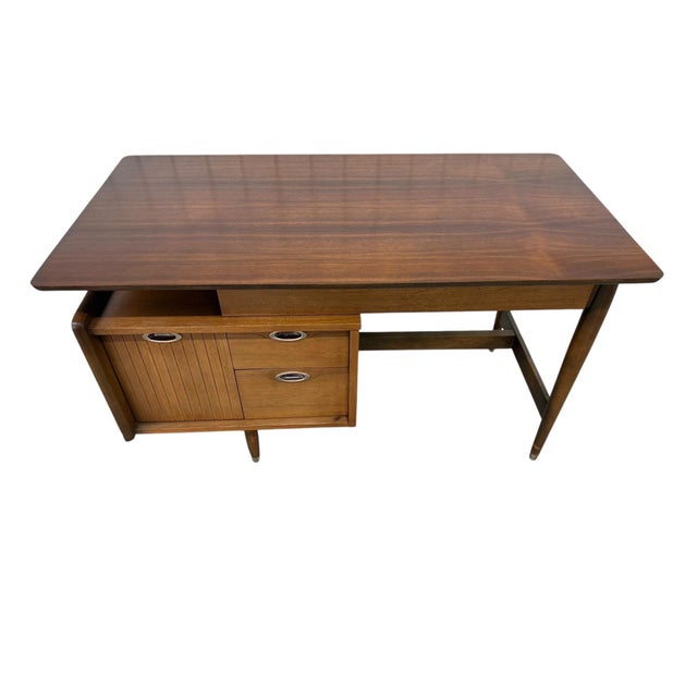 Mainline by Hooker Mid-Century Modern Hooker Walnut Writing Desk For Sale - Image 4 of 8