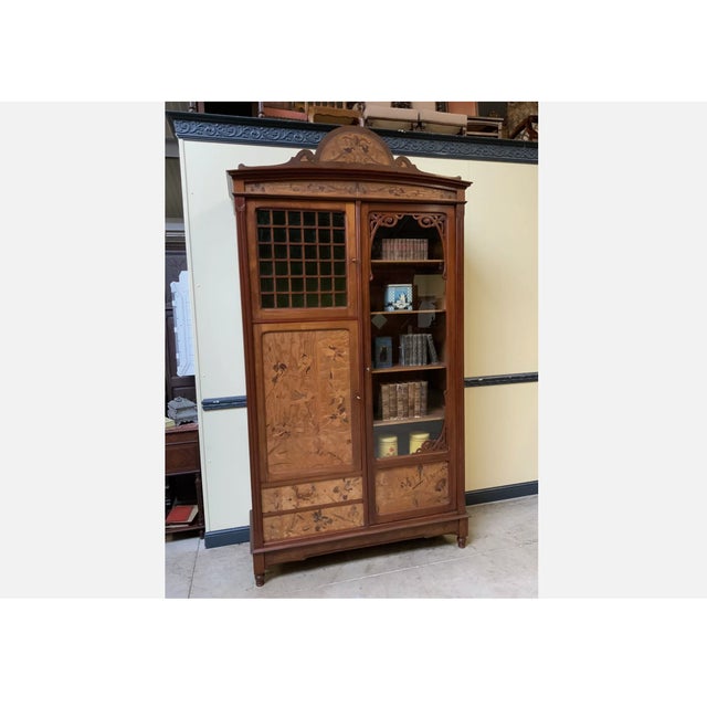 Art Nouveau Cabinet in Walnut, 1900s For Sale - Image 3 of 14