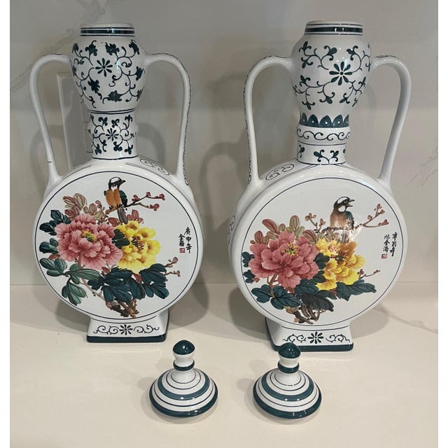 Vintage Pair of Floral Chinese Porcelain Moon Flasks (Urns, Vases) For Sale In Tampa - Image 6 of 15