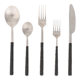Artifacts Rattan Stainless Steel Cutlery with Gift Box in Black - Set of 5 For Sale