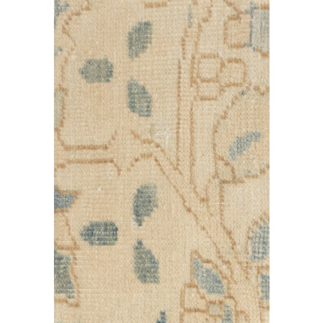 Traditional Vintage Circa 1940 Ivory Heriz Hand Knotted Rug, 9ft 11in X 13ft 9in For Sale - Image 3 of 12
