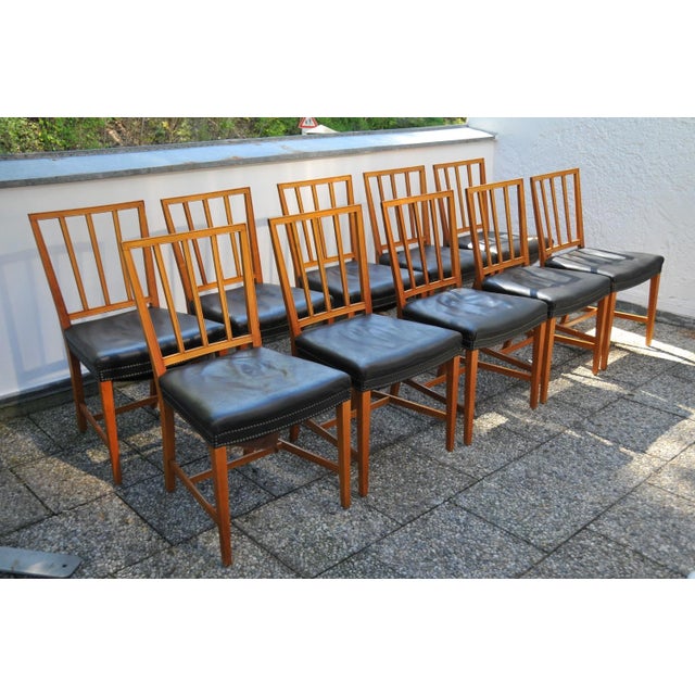 1940s Modernist Model 620 Chairs in Walnut by Josef Frank for Svenskt Tenn, 1940s, Set of 10 For Sale - Image 5 of 18