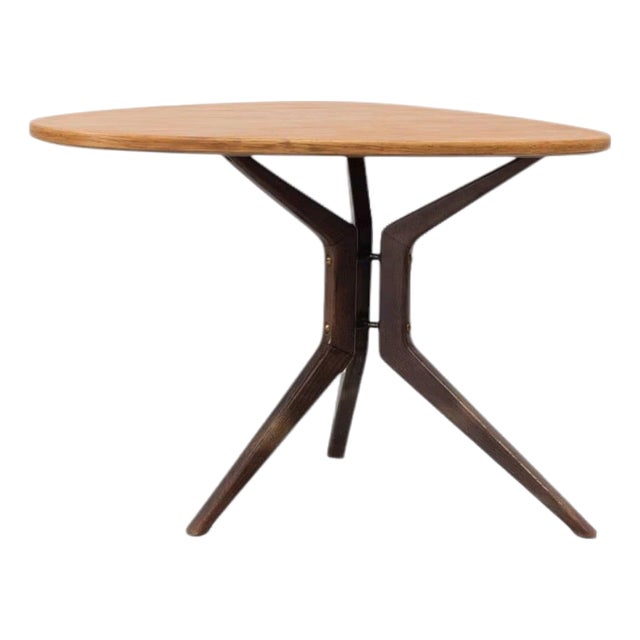 1950s "Model 775" Wedge Side Table in Teak For Sale