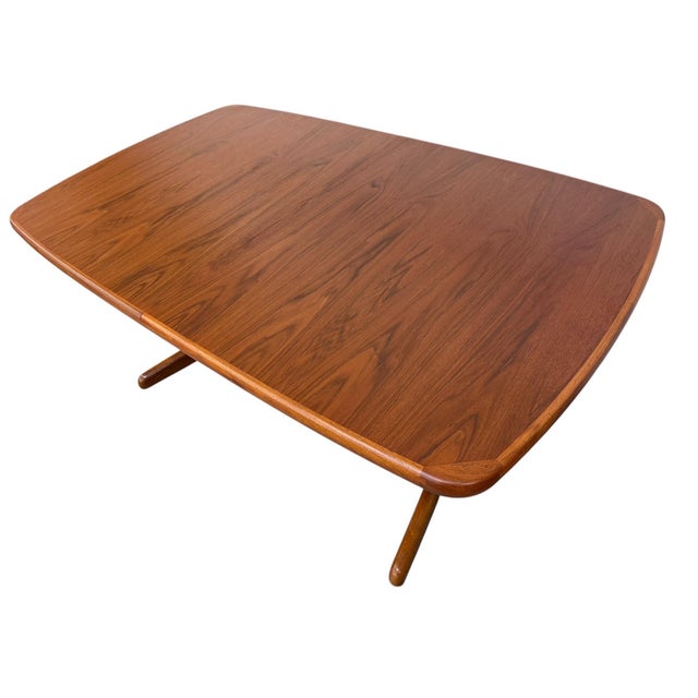1980s Vintage Danish Modern Teak Dining Table W/2 Leaves - Refinished! For Sale - Image 5 of 12