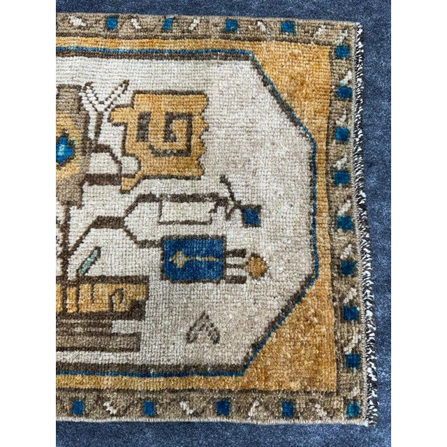 Turkish Yastik Rug 1'7" x 2' For Sale - Image 4 of 5
