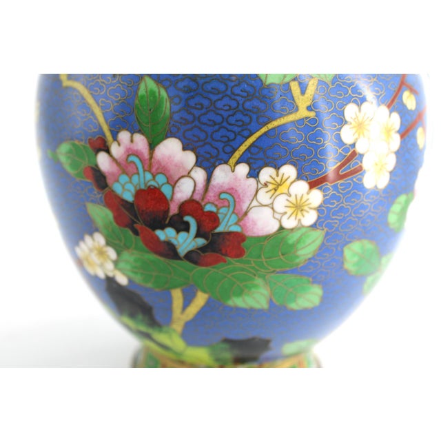 Metal VTG Chinese Cloisonne Vase Cobalt Blue Bird Peony Floral Chinoiserie, 10.25” T For Sale - Image 7 of 10