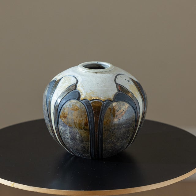 1980s Vintage 80s Signed Nancy April Studio Pottery Carved Raku Vase For Sale - Image 5 of 9