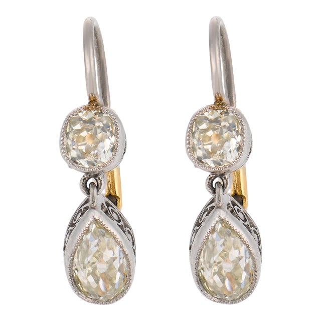 1920s Pair of Victorian Style 1.33 Carat Old Cut Diamond Platinum 18k Gold Drop Earrings For Sale
