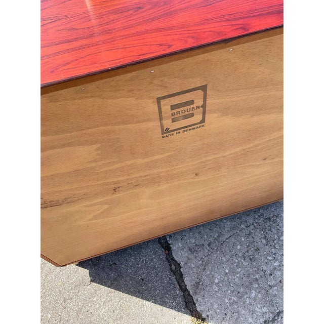 Vintage Mid-Century Modern Brouer Rosewood Chest of Drawers - A Pair For Sale In West Palm - Image 6 of 10
