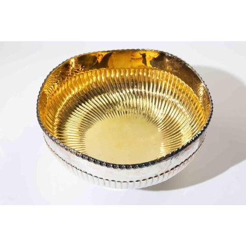 Italian 925 Sterling Silver Gilt Interior Centerpiece Bowl from Ventrella, Roma, 1970 For Sale - Image 3 of 7