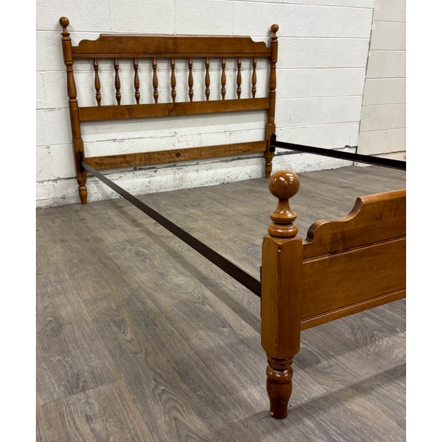 Wood Vintage Full Size Heywood Wakefield Old Colony Maple Bed For Sale - Image 7 of 15
