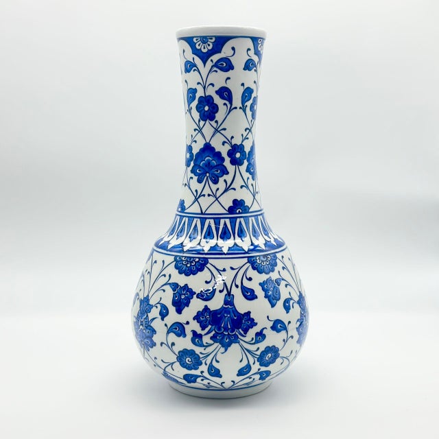 Ceramic Handmade Ceramic “Gonca” Vase (25cm) – Classic Blue & White Floral Pattern – Traditional Ottoman Home Decor For Sale - Image 7 of 8