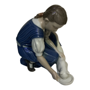 Vintage Danish Porcelain Figurine "Girl With Cat" by Bing & Grøndahl