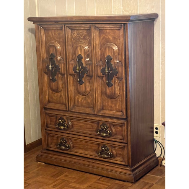 This is part of the bedroom set my parents bought soon after they married in 1972. It was well taken care of, and is in...