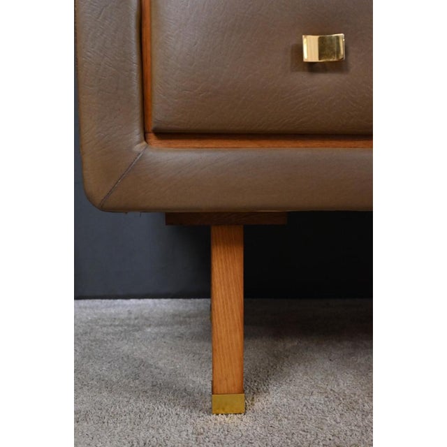 Brown Teak and Nubuck Dressing Table attributed to R. Landault, 1970, Set of 3 For Sale - Image 8 of 18