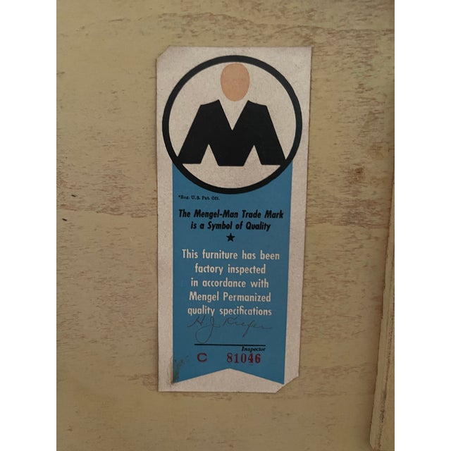 1950s 1950s Blonde Oak Mengel Lowboy Dresser With Detachable Mirror For Sale - Image 5 of 12