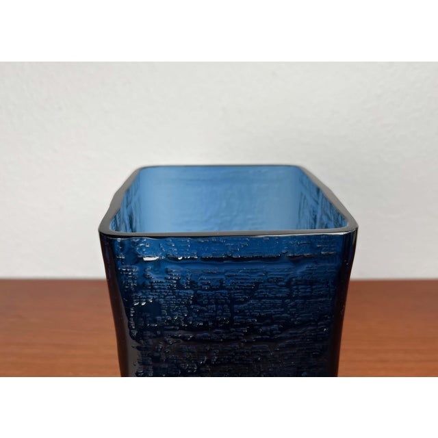 Glass Mid-Century Modern Swedish Blue Glass Vase by Christer Sjögren for Lindshammar Glasbruk, 1960s For Sale - Image 7 of 18