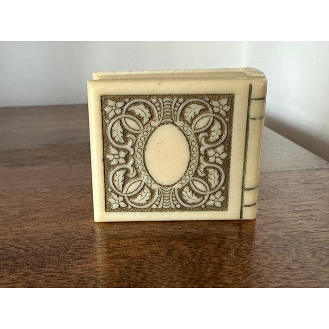 1930s Antique Jeweler's Ring Presentation Box For Sale - Image 5 of 12