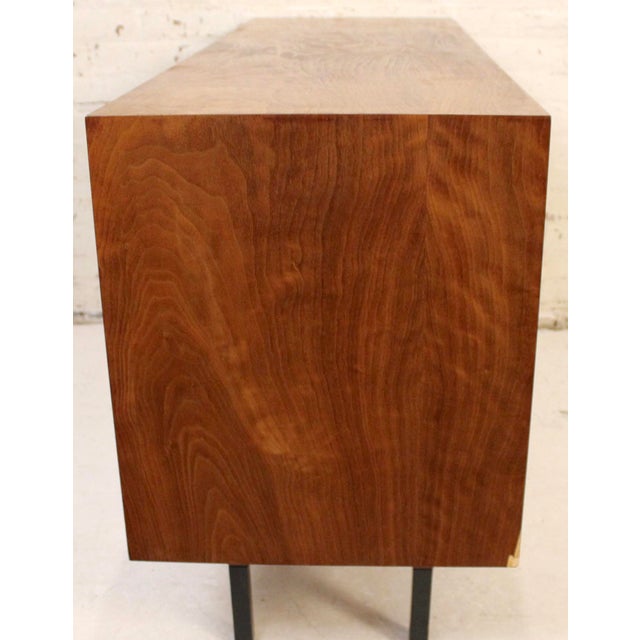 Mid-Century Walnut Dresser Designed by Milo Baughman for Directional Furniture, Attributed For Sale In New York - Image 6 of 15