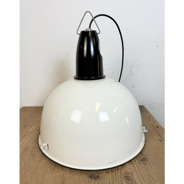 Soviet Industrial White Enamel Pendant Lamp, 1960s For Sale - Image 12 of 18
