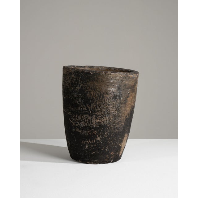 Sculpture Materials Mid 20th Century France Black Concrete Planter For Sale - Image 7 of 10