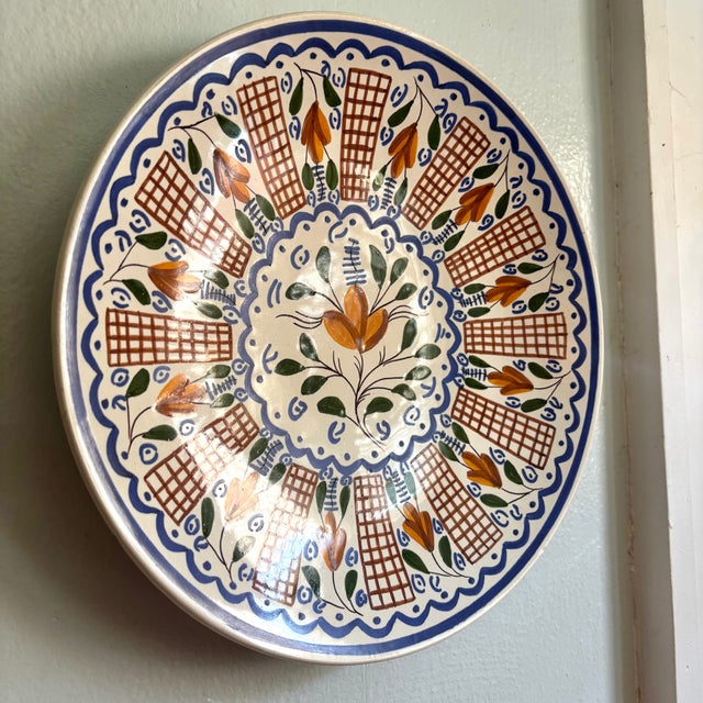 Rustic European Mid 20th Century Manises Spanish Ceramic Plate For Sale - Image 3 of 7