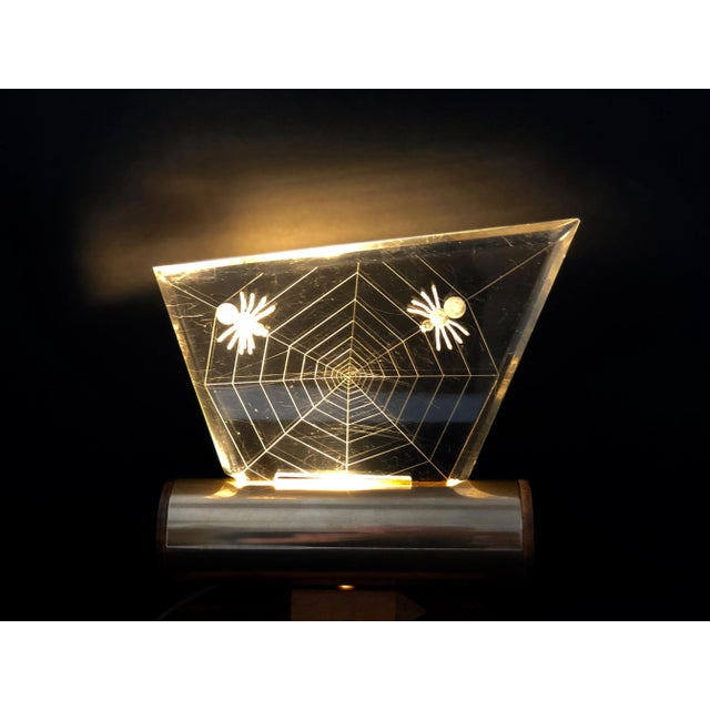 1960s Night Light with Spiders Engraved in Acrylic Glass, 1960s For Sale - Image 5 of 14