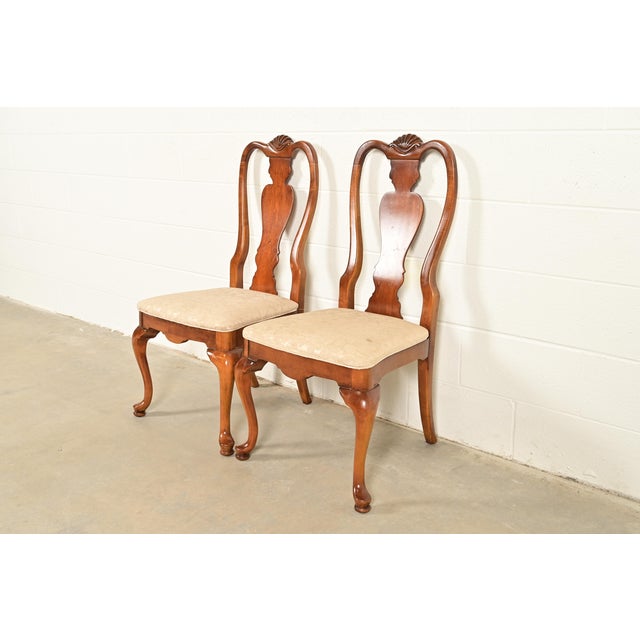 Queen Anne Queen Anne Solid Mahogany Side Chairs or Dining Chairs by Stanley, Pair For Sale - Image 3 of 14
