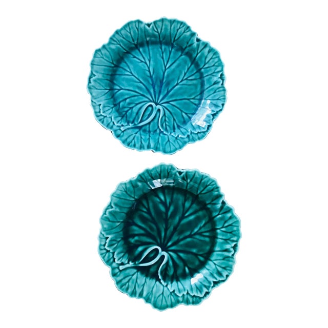 Vintage Green Majolica Wedgwood Cabbage Leaf Wall Plate - Set of 2 For Sale
