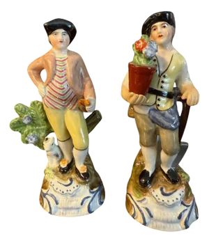 Late 20th Century Jeanne Reed's Colonial Figurines - Set of 2