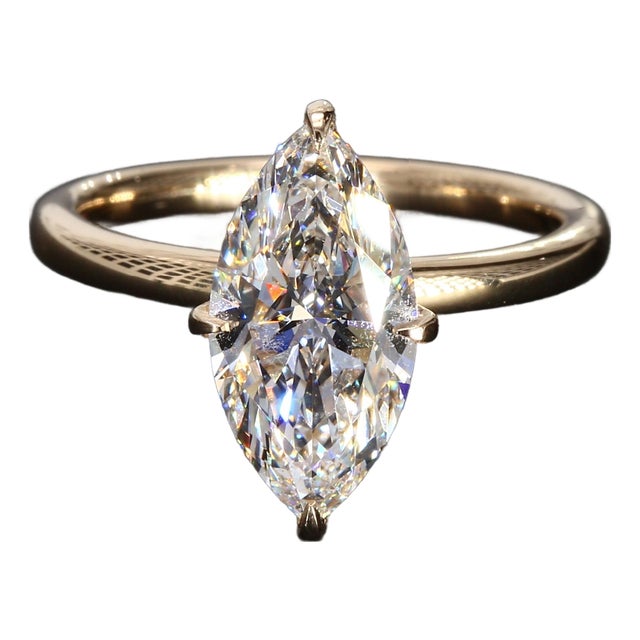 14k Yellow Gold Ring | Certified - 2.57ct F/Vs1 Marquise Lab-Diamond | Size 6.75 For Sale