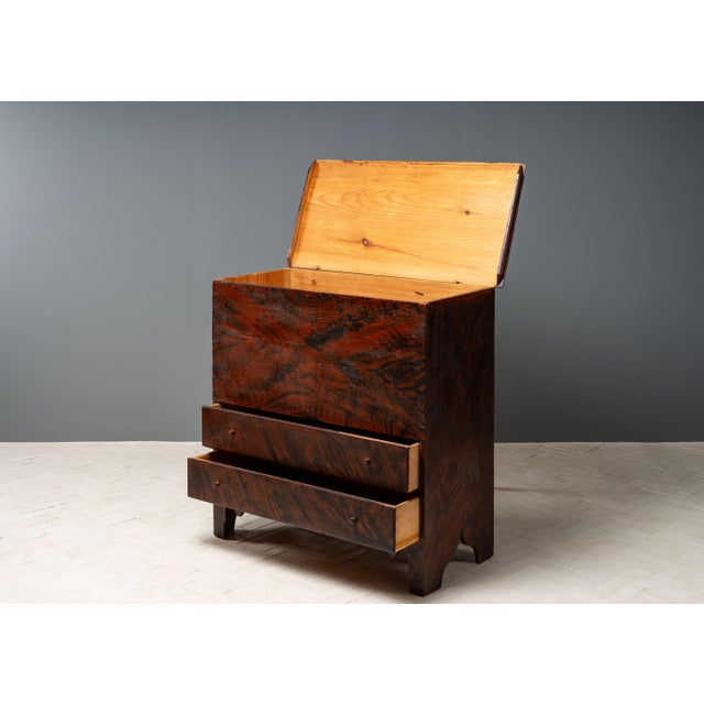 USA, ca. 1820s. A charming high blanket chest found - and most likely made - in Maine. Features pine constriction with a...