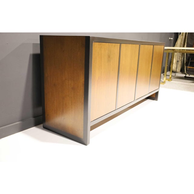 Dunbar Furniture Edward Wormley for Dunbar Sideboard, Rare Model For Sale - Image 4 of 10