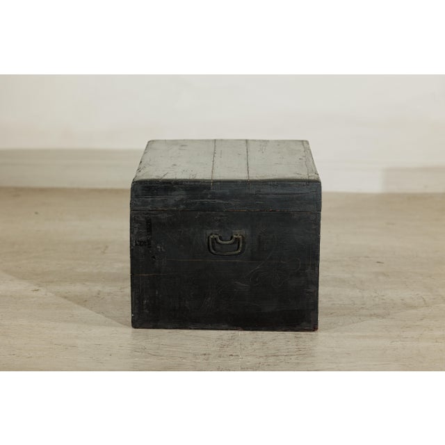 Mid 20th Century Black Chinese Lacquered Blanket Chest with Hand-Painted Figural Scenes For Sale - Image 11 of 18