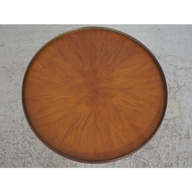 Brown Pair of Henredon Round French Louis XVI Walnut Lamp Tables For Sale - Image 8 of 18