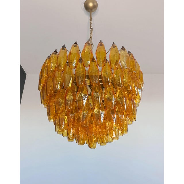 Mid-Century Modern Vintage Murano Glass Chandelier with 111 Amber Poliedri, 1990s For Sale - Image 3 of 18