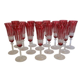 1990s Saint-Louis “Tommy” Ruby Cut-to-Clear Crystal Champagne Flutes - Set of 15 For Sale