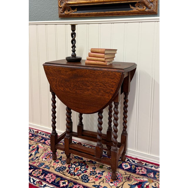 CHARMING Antique English Petite Oak Drop Leaf Gateleg Oval Table~~Barley Twist Legs ~~c. 1920s-1930s Always in high demand...